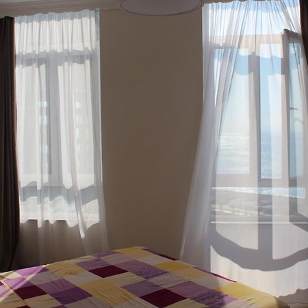 Gorgiladze Seaside Apartment Батумі Номер фото